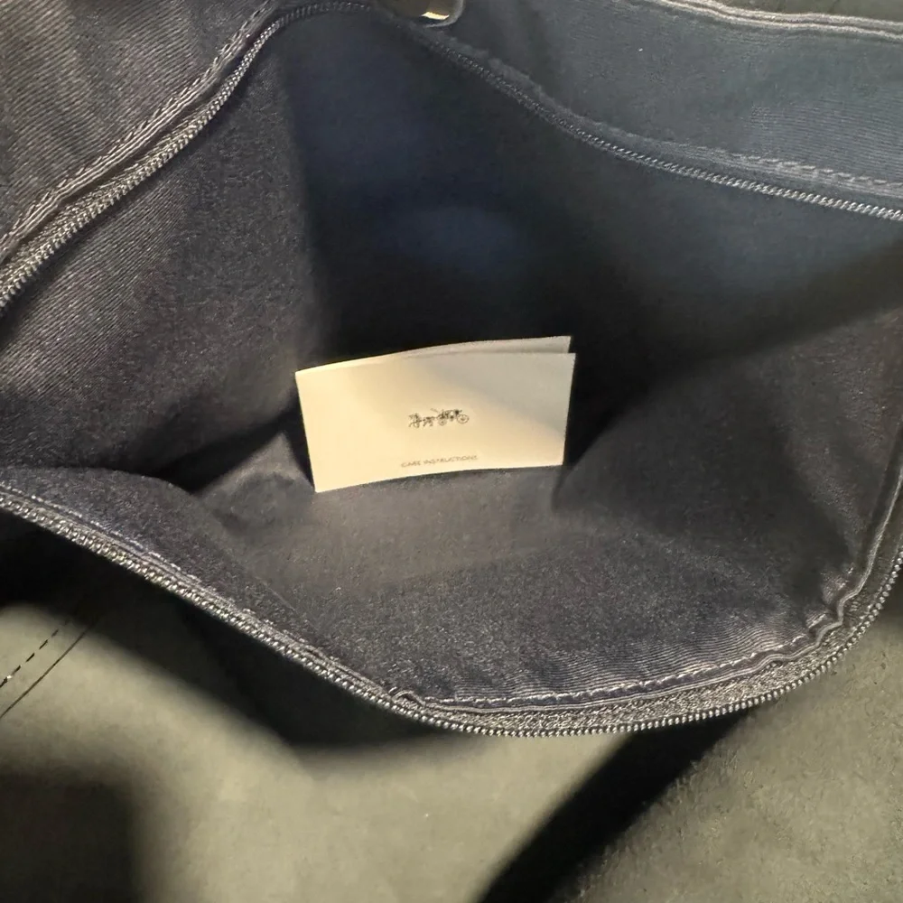 Coach silver metallic leather tote bag - Picture 9 of 10